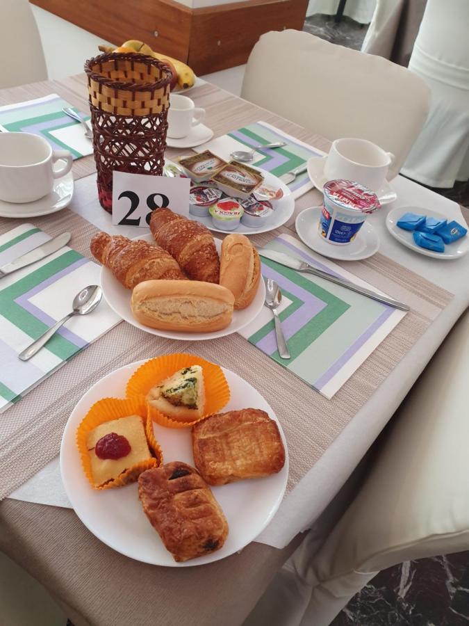 Hotel Bisanzio Cervia Dış mekan fotoğraf