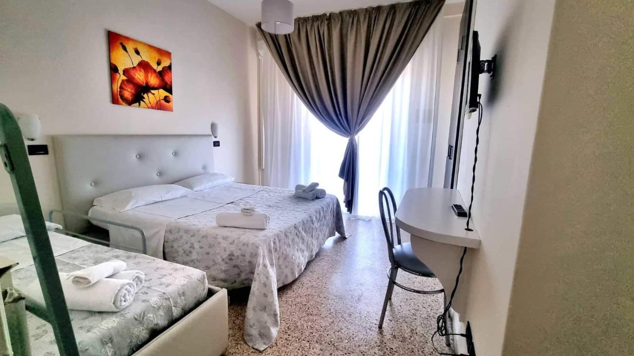 Hotel Bisanzio Cervia Dış mekan fotoğraf