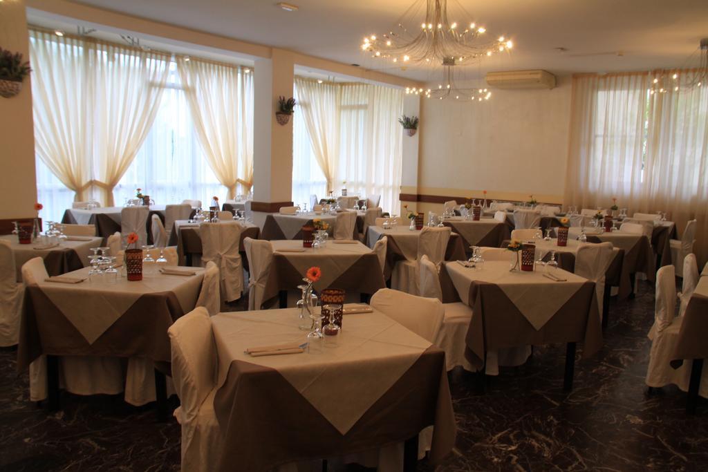 Hotel Bisanzio Cervia Dış mekan fotoğraf