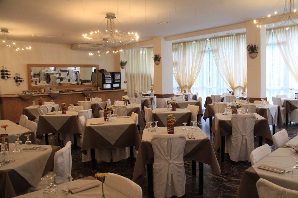 Hotel Bisanzio Cervia Dış mekan fotoğraf