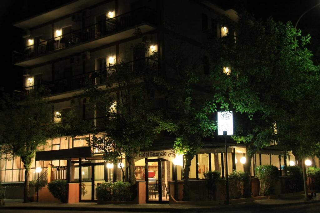 Hotel Bisanzio Cervia Dış mekan fotoğraf